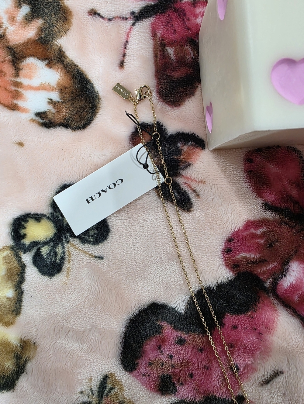 🌻 NEW! Coach Necklace w/ Heart Shaped Pendant 🌻 - Picture 4 of 12